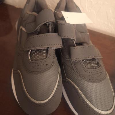 Sale Photo Thumbnail #1221: perfect shoes for slipping on and easy closure