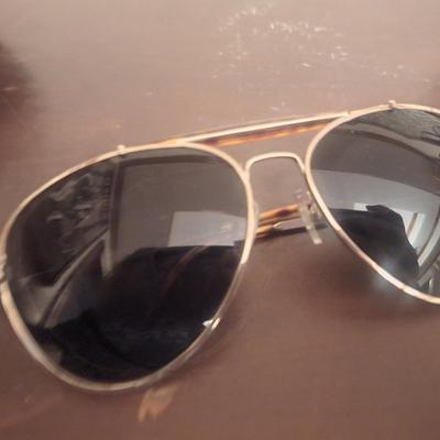 Sale Photo Thumbnail #1224: brand unknown