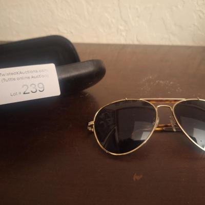 Sale Photo Thumbnail #1222: brand unknown