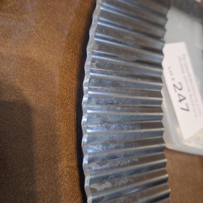 Sale Photo Thumbnail #1264: Pampered Chef Crinkle cutter