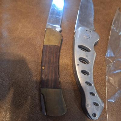 Sale Photo Thumbnail #1305: Two knives