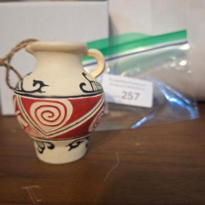 Sale Photo Thumbnail #1320: Small ornament of folk art vase