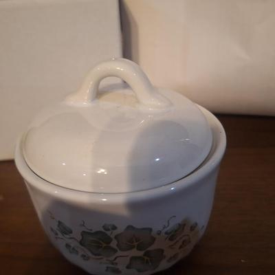 Sale Photo Thumbnail #1336: corning ware sugar bowl