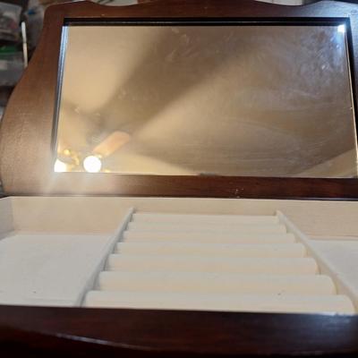 Sale Photo Thumbnail #1353: jewelry box