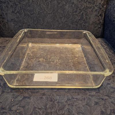 Sale Photo Thumbnail #1377: Pyrex square baker 8 x 8