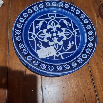 Sale Photo Thumbnail #1386: Blue and White Catalina Medallion plates, set of 4