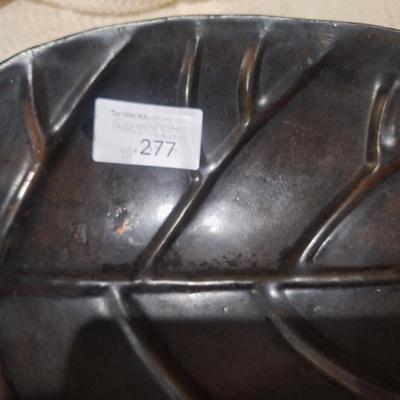 Sale Photo Thumbnail #1414: Metal leaf bowl