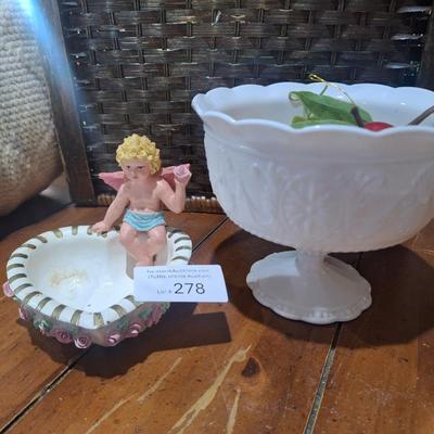 Sale Photo Thumbnail #1417: the plastic fruit in the compote is also included