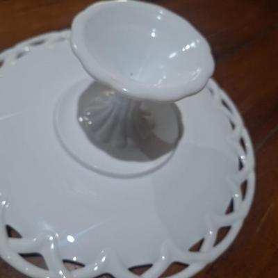 Sale Photo Thumbnail #1436: this is for the stand only, there is no cake cover.