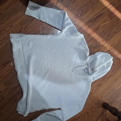 Sale Photo Thumbnail #1437: ava-viv size XL pull over crocheted hoodie