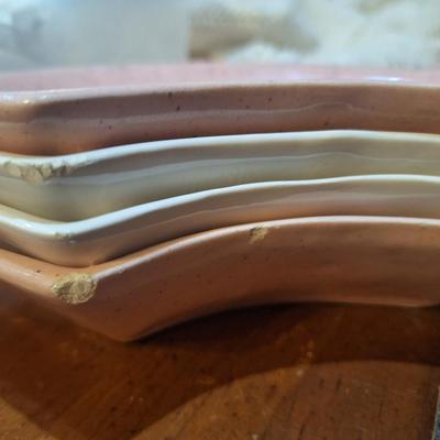 Sale Photo Thumbnail #1458: this is for the center bowl with lid and the 4 side dishes, all are in great shape but a few of the dishes have very small chips on inside corners which are not visible when using set up.