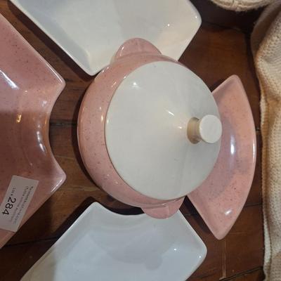 Sale Photo Thumbnail #1456: this is for the center bowl with lid and the 4 side dishes, all are in great shape but a few of the dishes have very small chips on inside corners which are not visible when using set up.