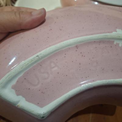 Sale Photo Thumbnail #1452: this is for the center bowl with lid and the 4 side dishes, all are in great shape but a few of the dishes have very small chips on inside corners which are not visible when using set up.