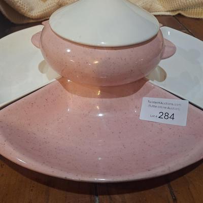 Sale Photo Thumbnail #1451: this is for the center bowl with lid and the 4 side dishes, all are in great shape but a few of the dishes have very small chips on inside corners which are not visible when using set up.