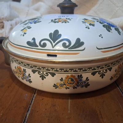 Sale Photo Thumbnail #1474: this is the 2 inch tall pot with lid.