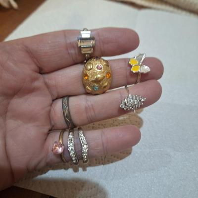 Sale Photo Thumbnail #1510: bundle of rings, all costume