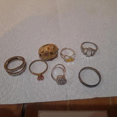 Sale Photo Thumbnail #1508: bundle of rings, all costume