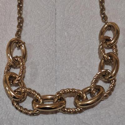 Sale Photo Thumbnail #1541: gold tone but not gold