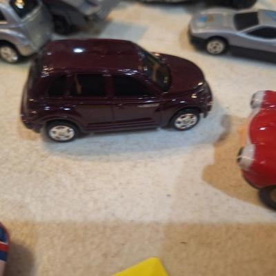 Sale Photo Thumbnail #1214: hotwheels and other small cars