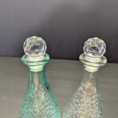 Decorated Hammered Glass Bottles With Stoppers