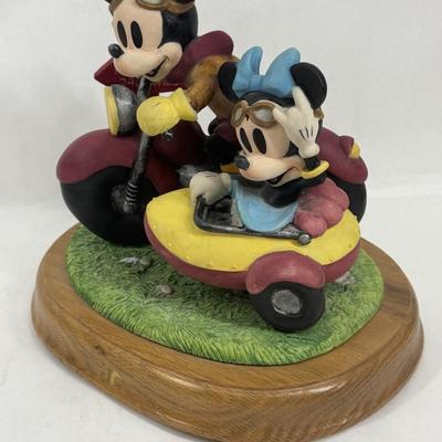 Sale Photo Thumbnail #307: Made in Taiwan. Large and heavy, limited edition #300 of 2500.  Music box crank seems to be frozen, may need adjustment or repair (is accessible from the bottom of the base).  Good display item.