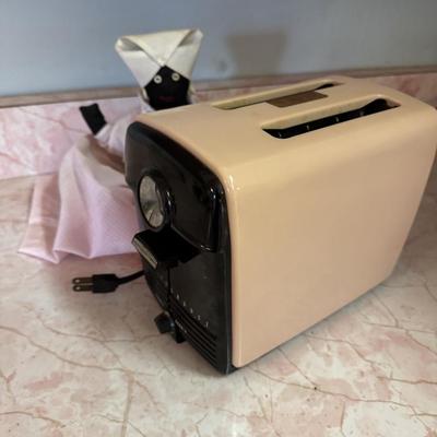 Vintage Westinghouse Toaster w Cover
