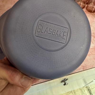 Vintage Glass Bake Amazing Covered Set