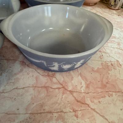 Vintage Glass Bake Amazing Covered Set