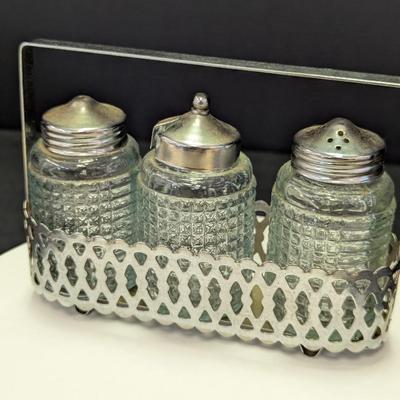 Condiment Set With Silver Rack