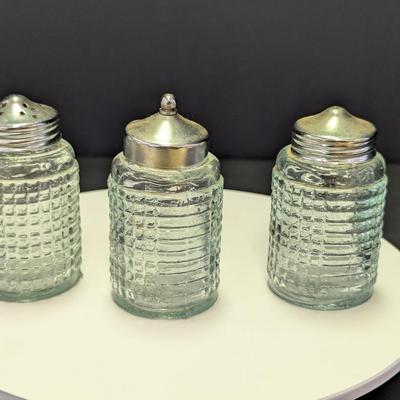 Condiment Set With Silver Rack