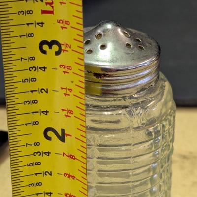 Condiment Set With Silver Rack