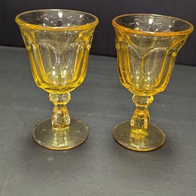 Vintage Imperial Yellow Glass Old Williamsburg Wine Glasses