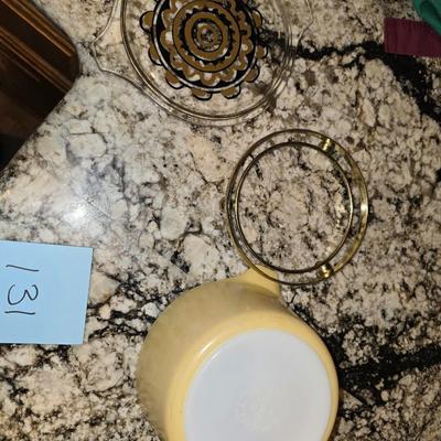 Vintage Sol Flower Cinderella pyrex