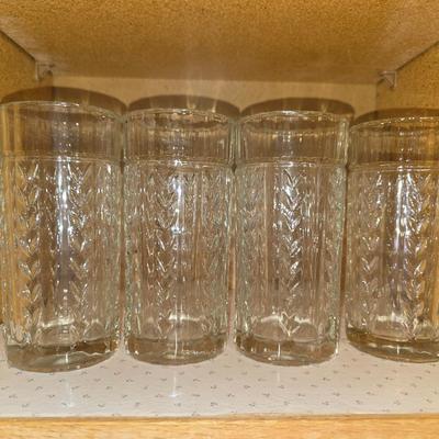 Glassware set