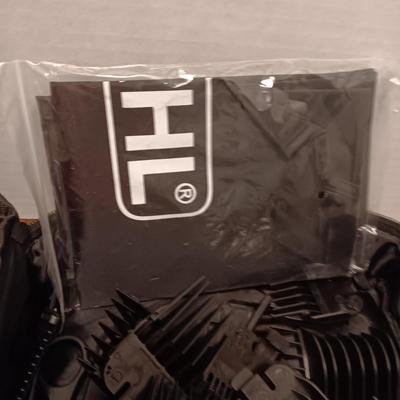 NEW WAHL HAIE CLIPPERS WITH EXTRAS