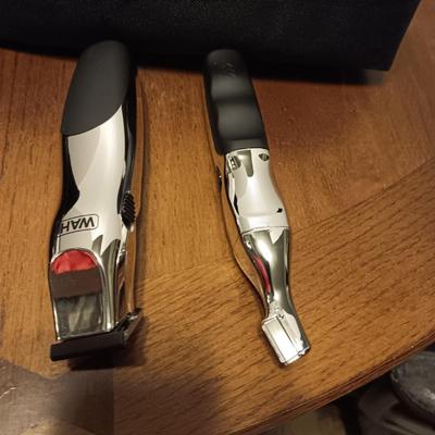 NEW WAHL HAIE CLIPPERS WITH EXTRAS