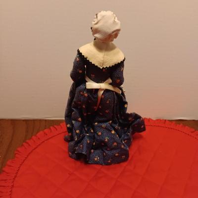 SIMPICH CHARACTER DOLL "MRS CRATCHIT"