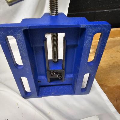 Wen Tabletop Laser Drill Press & Irwin Vise (DG-JS)