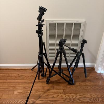 Benro, Joby & More Tripods (O-MG)