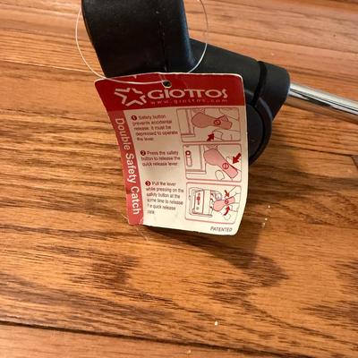 Benro, Joby & More Tripods (O-MG)