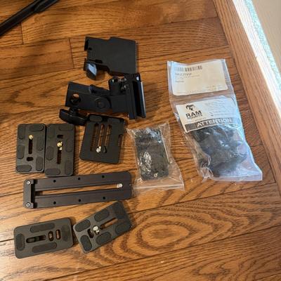 Benro, Joby & More Tripods (O-MG)