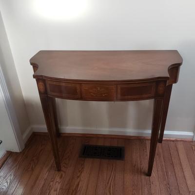 French Provincial Inlay Table (LR-KD)