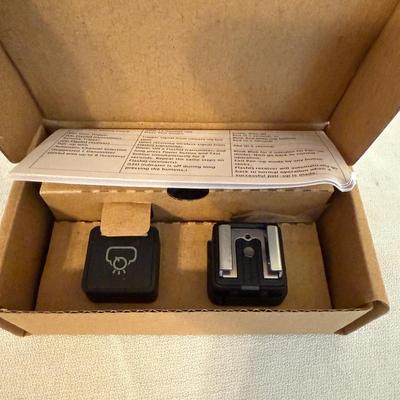 Speedlite, Spyder Lens Calibrator & More Photography Accessories (O-MG)