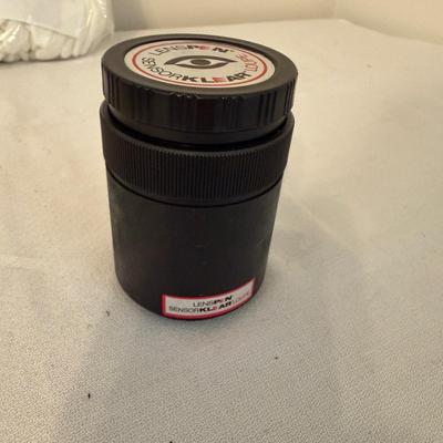 Speedlite, Spyder Lens Calibrator & More Photography Accessories (O-MG)