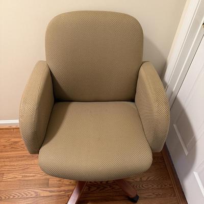 Padded & Upholstered Office Chair (O-MG)