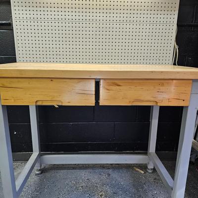 2 Drawer Lighted Workbench w/Tool Storage (DG-JS)