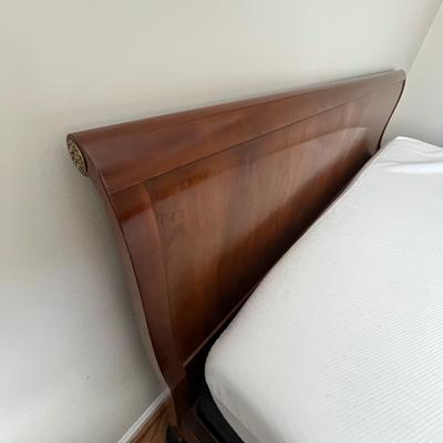 King Sleigh Bed (HB-BC)