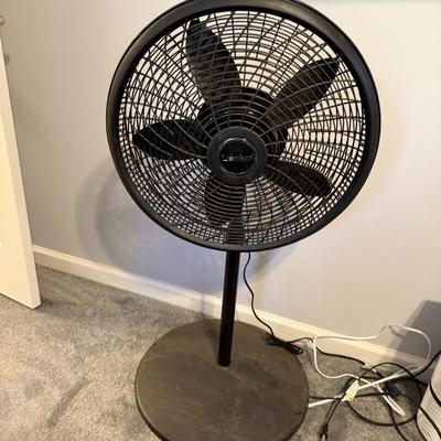 Levoit Hepa Air Purifier, Lasko Fan & Three Heaters (GB-MG)