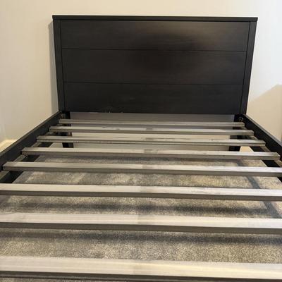 Wood Castle Night Stand & Full Size Bed Frame (GB-MG)