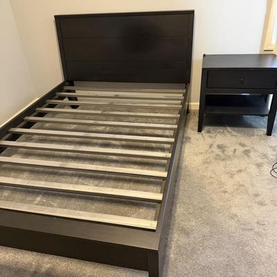 Wood Castle Night Stand & Full Size Bed Frame (GB-MG)